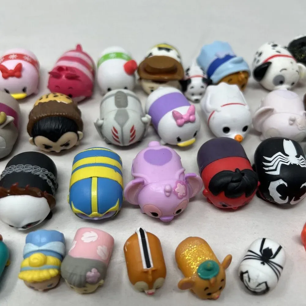 Disney TSUM TSUM Lot of 82 Figures W/ Accessories - Disney Marvel Christmas More